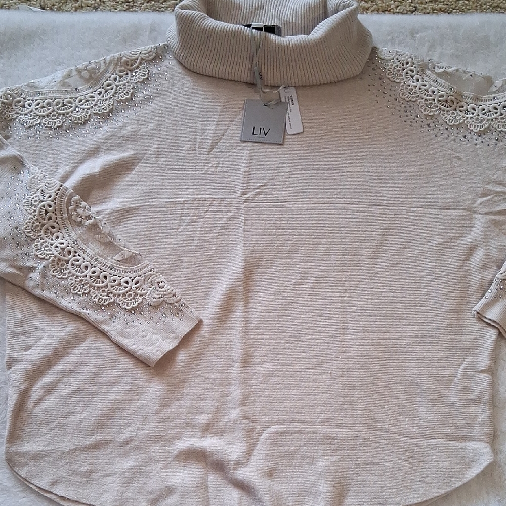 Milano LIV Beige Knitwear